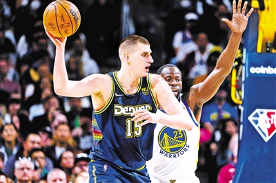 锦标赛中一 锦标赛中一